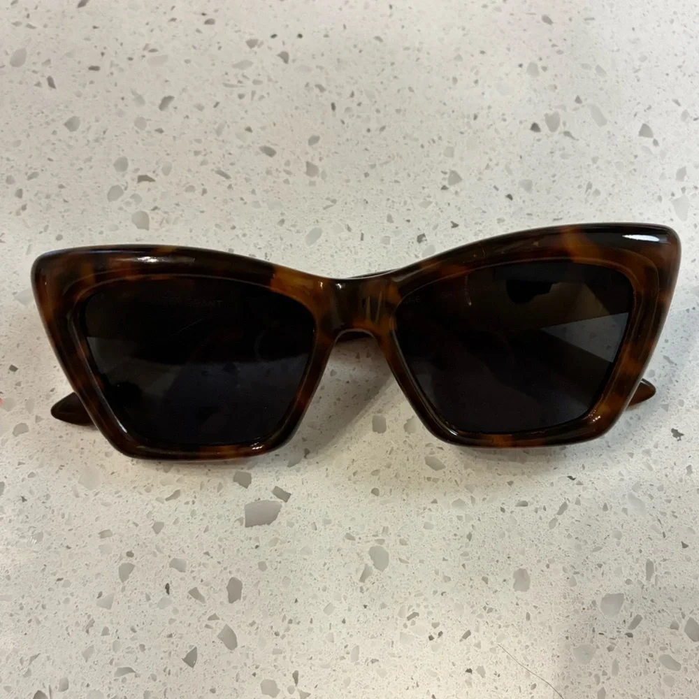 Foster Grant Tortoiseshell Square Sunglasses Cat 3 UV Protection Oversized